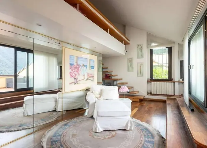 Cassa Triulz View * Como