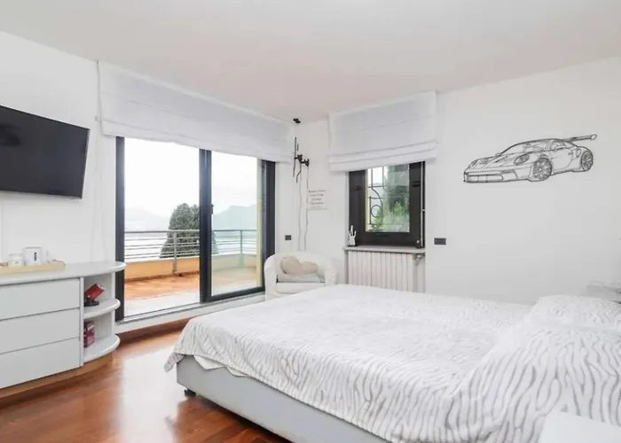 Cassa Triulz View Como